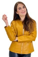 RUMENA USNJENA JAKNA NADA ZA MOČNEJŠE DAME