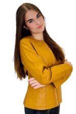 RUMENA USNJENA JAKNA NADA ZA MOČNEJŠE DAME