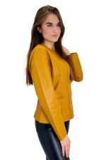 RUMENA USNJENA JAKNA NADA ZA MOČNEJŠE DAME